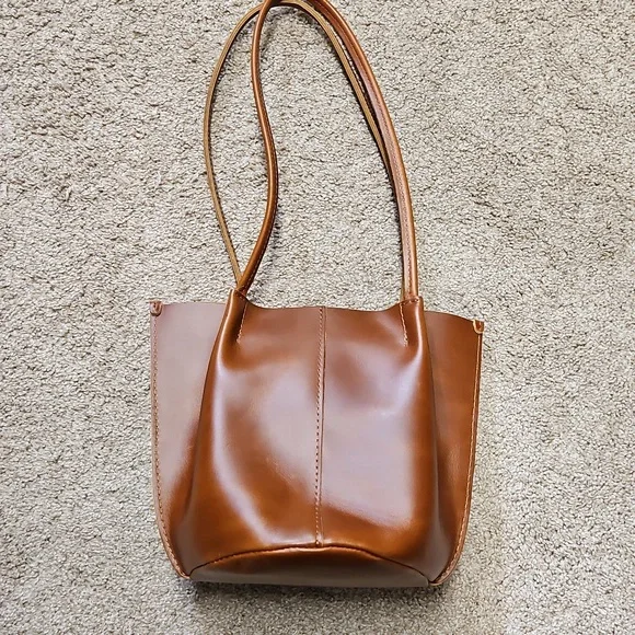 Portland Leather Goods Small / Classic Devon Tote In Madrone - Picture 5 of 9